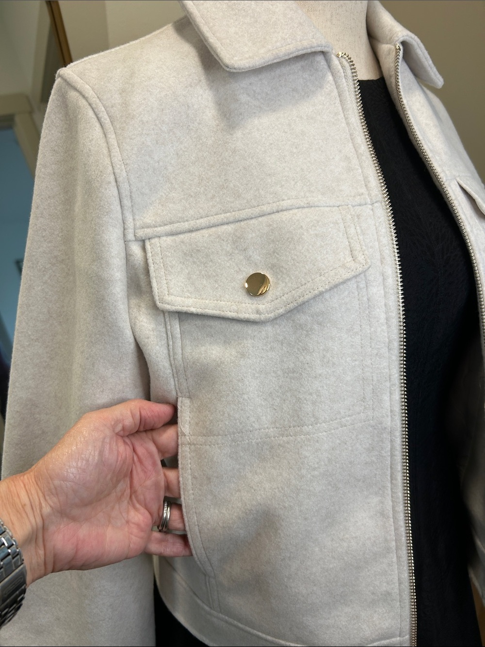 NWT Zara Viral Soft Zip-Up Jacket Ecru Off-White Cropped XS Boxy 3046/287 - Picture 5 of 8